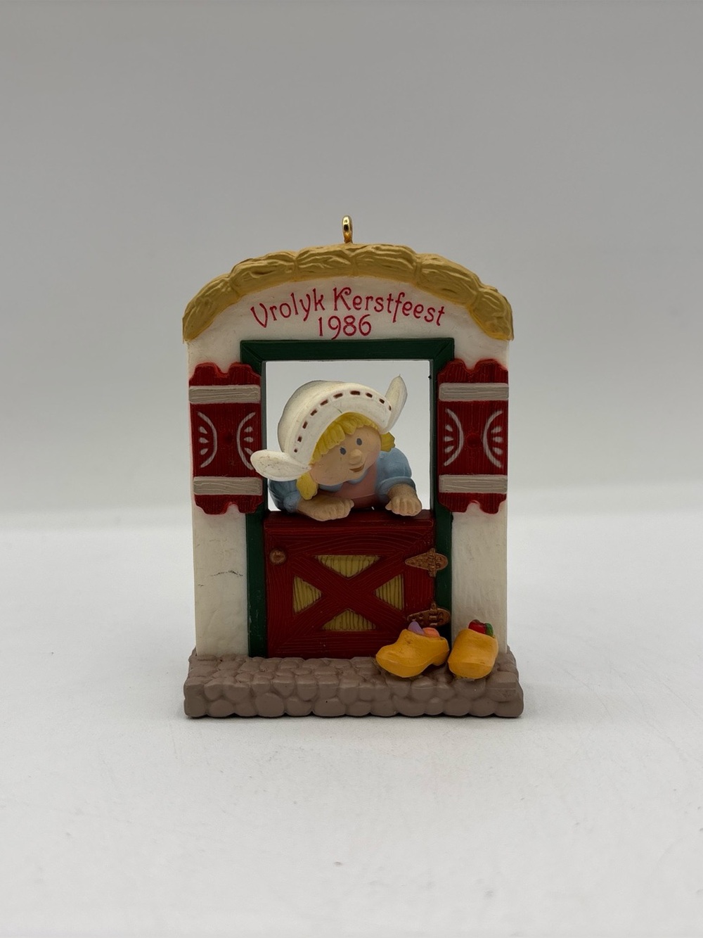 Hallmark Keepsake Dated 1986 Windows Of The World Ornament 2nd In The Series EUC